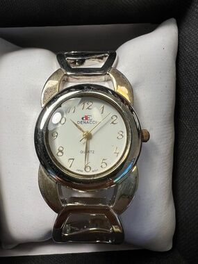 dE Denacci Silver Tone Fancy Link Clamper Quartz Watch NIB